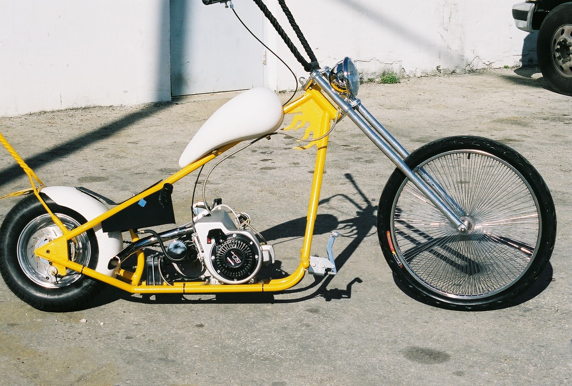 0658120-R1-012-4A.jpg