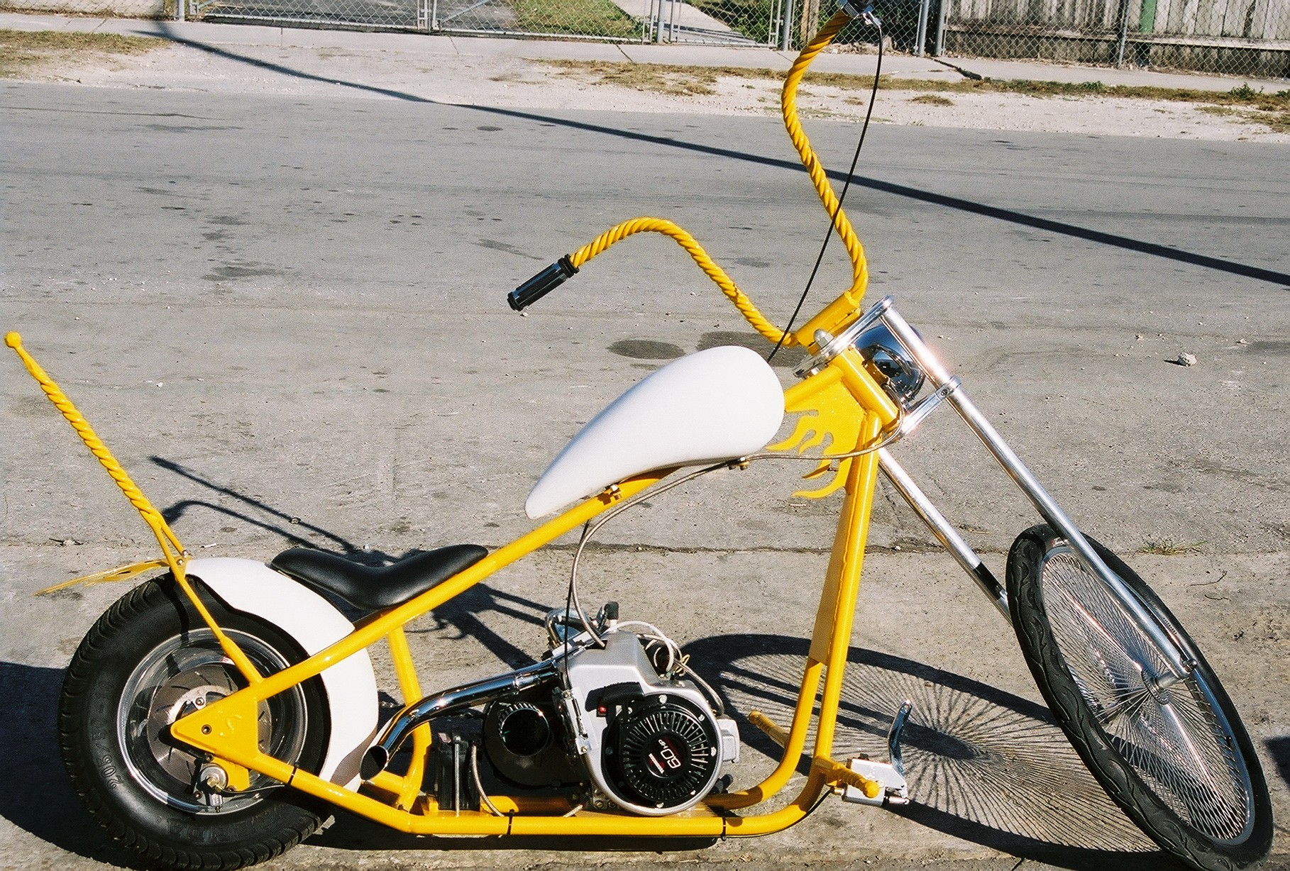 0658120-R1-049-23.jpg