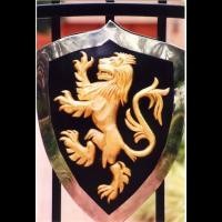 lioncrest.jpg