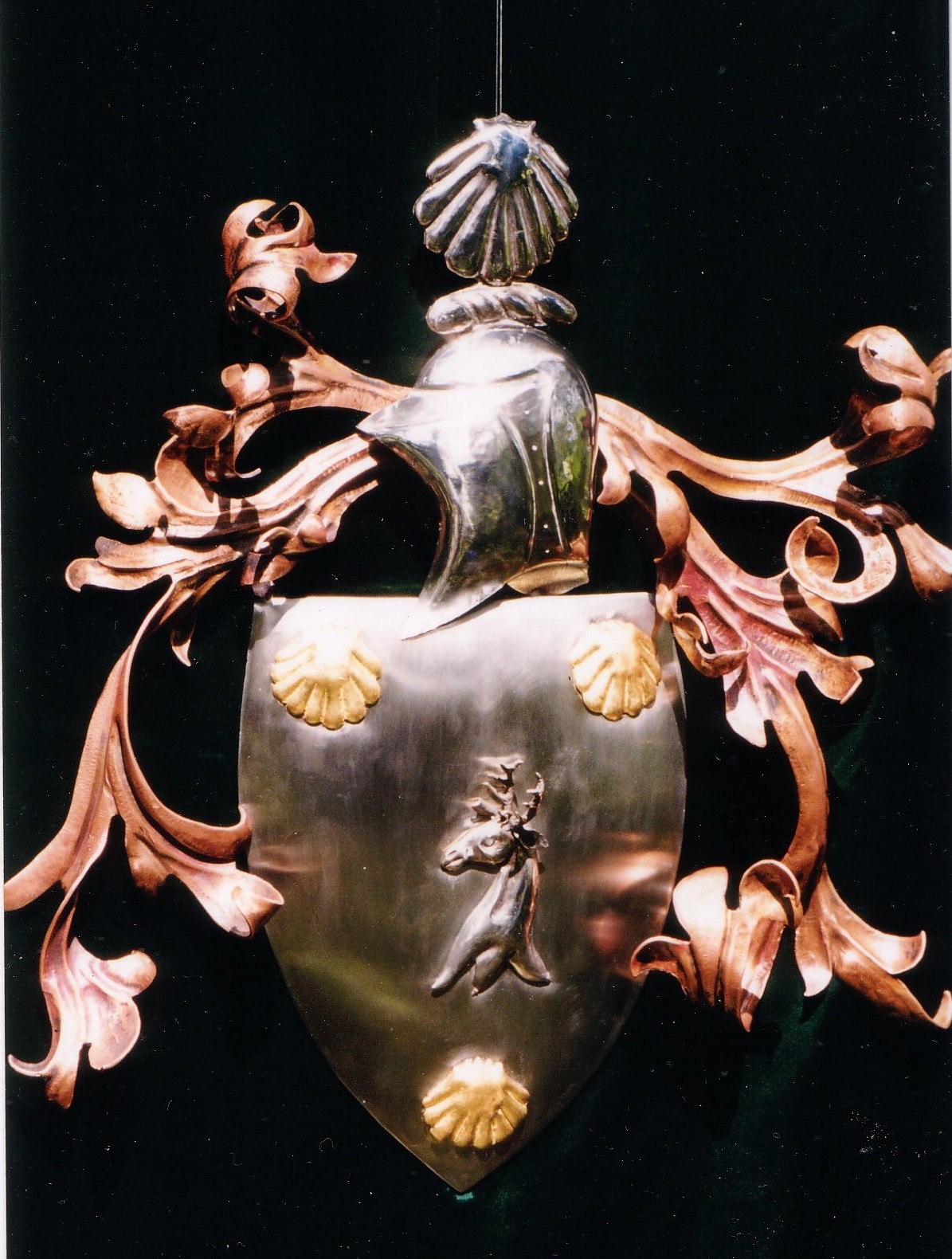 crest_detail.jpg
