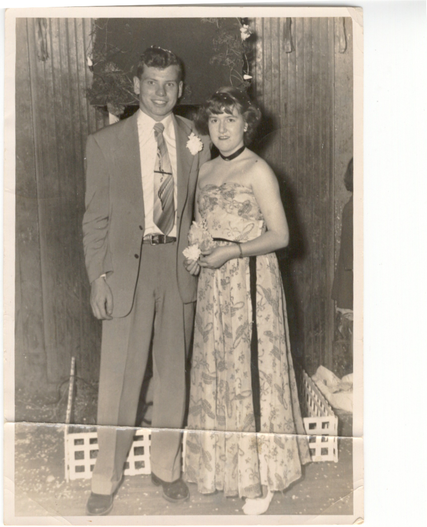 l&J prom.jpg